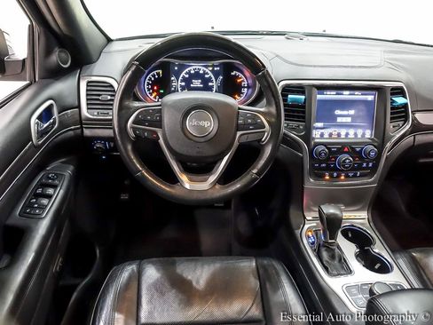 Used 2018 Jeep Grand Cherokee Overland AWD/4WD image 17