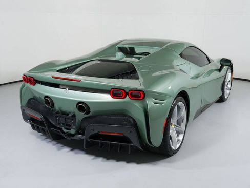 Used 2025 Ferrari SF90 Spider image 19