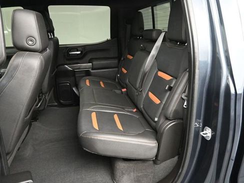 Used 2021 GMC Sierra 1500 AT4 w/ AT4 Preferred Package AWD/4WD image 12