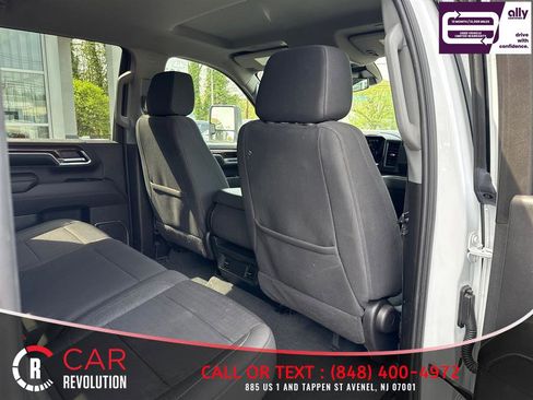 Used 2024 Chevrolet Silverado 2500 LT AWD/4WD image 43