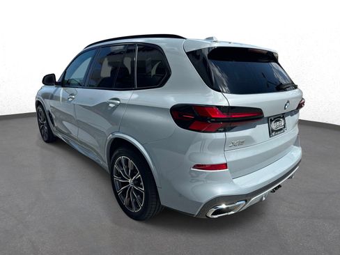 Used 2026 BMW X5 xDrive40i AWD/4WD image 5