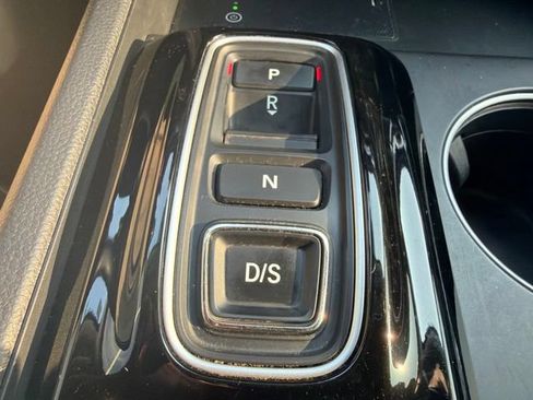 Used 2023 Honda Pilot Touring image 40