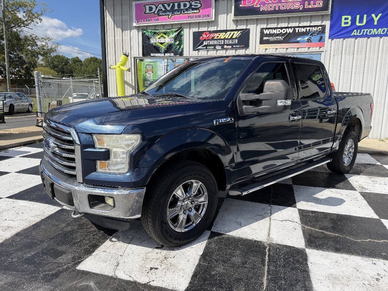Used 2015 Ford F150 XLT w/ Equipment Group 302A Luxury AWD/4WD image 2
