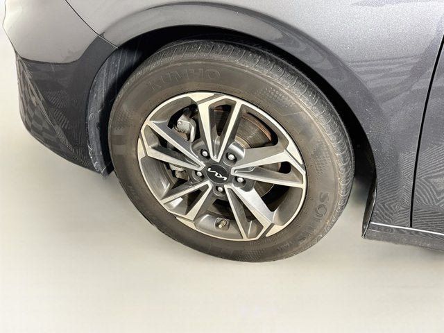 Certified 2024 Kia Forte LXS FWD image 26