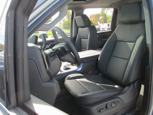 New 2026 GMC Sierra 2500 SLT w/ SLT Premium Package image 15