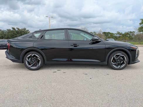 New 2026 Kia K4 EX FWD image 3