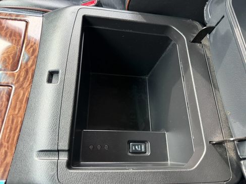 Used 2017 Nissan Armada SL w/ Technology Package image 52