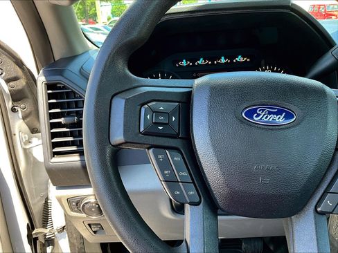 Used 2018 Ford F150 XL w/ Equipment Group 101A Mid RWD image 10