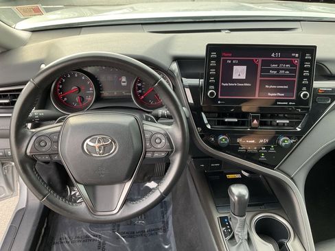 Used 2023 Toyota Camry XSE image 5