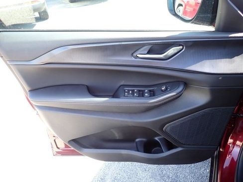 New 2025 Jeep Grand Cherokee L Altitude image 15