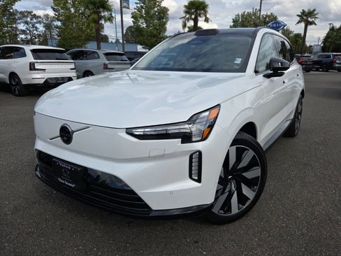 New 2025 Volvo EX90 Plus w/ Protection Package Premier image 1