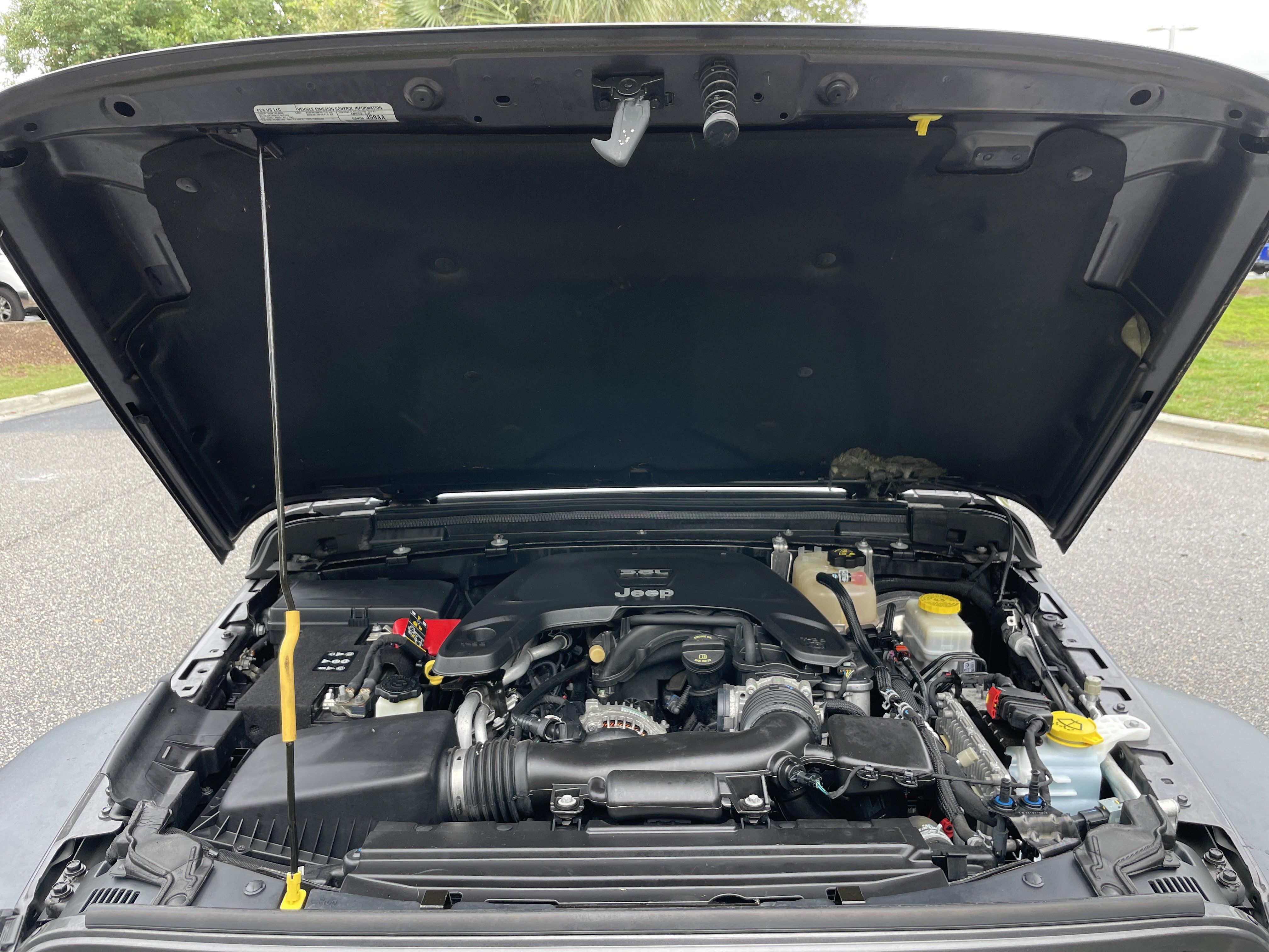 Used 2019 Jeep Wrangler Unlimited Sport S AWD/4WD image 31