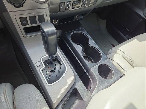 Used 2017 Toyota Sequoia SR5 w/ Premium Package image 31