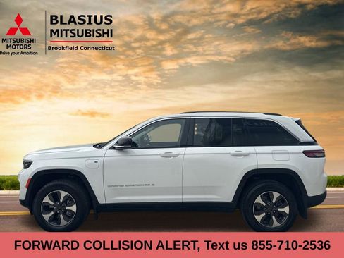 Used 2022 Jeep Grand Cherokee Limited 4xe w/ MOPAR Finishing Package image 16