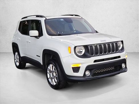Used 2019 Jeep Renegade Latitude AWD/4WD image 3