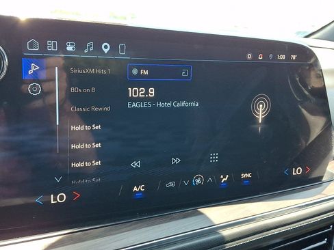 Used 2025 Chevrolet Tahoe LS AWD/4WD image 18