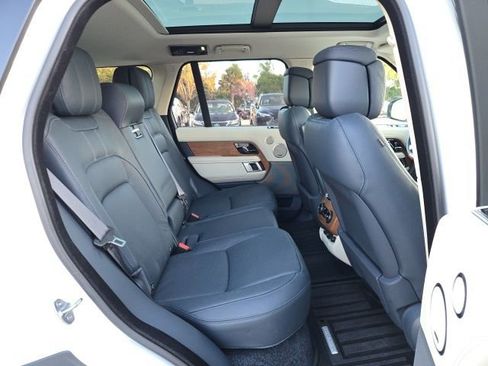 Used 2021 Land Rover Range Rover P525 Westminster Edition image 10