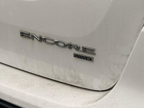 Used 2020 Buick Encore Preferred image 8