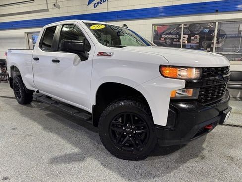 Used 2019 Chevrolet Silverado 1500 Custom Trail Boss image 2