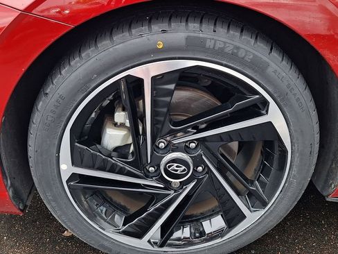 Certified 2021 Hyundai Elantra N Line image 23