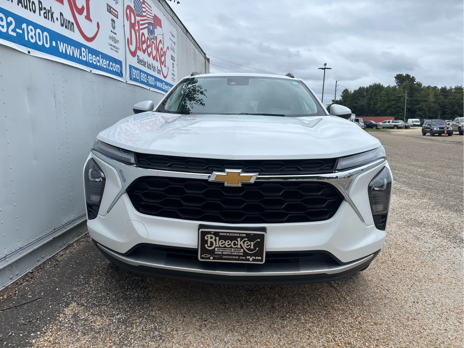 Used 2025 Chevrolet Trax LT FWD image 5