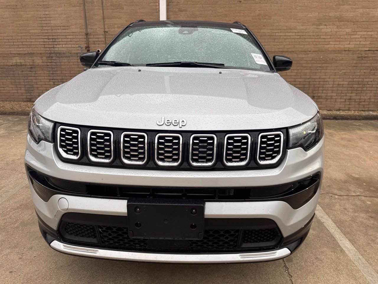 Used 2025 Jeep Compass Limited w/ Elite Group AWD/4WD image 2