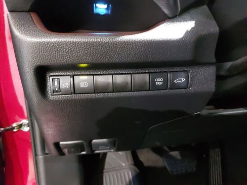 Used 2023 Toyota RAV4 Limited image 27