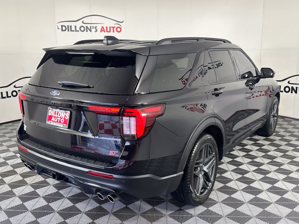 Used 2025 Ford Explorer ST AWD/4WD image 9