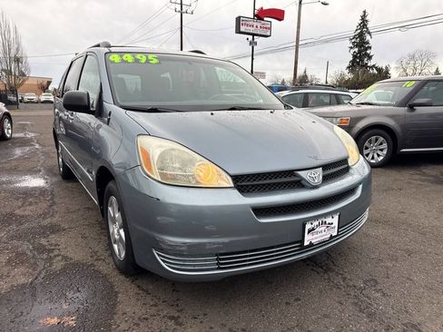 Used 2004 Toyota Sienna LE image 2