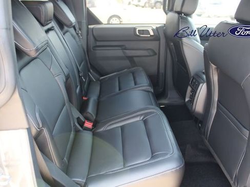 New 2025 Ford Bronco Outer Banks image 9