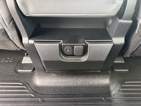 New 2026 Ford F250 XL w/ XL Chrome Package image 15