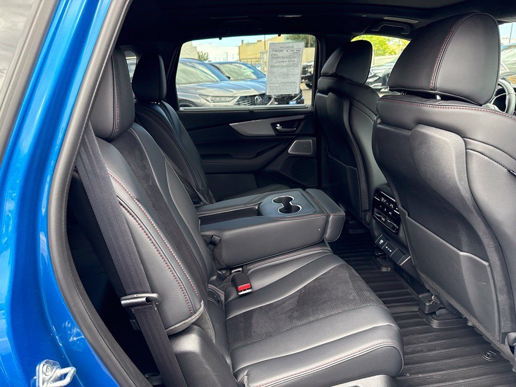 Certified 2026 Acura MDX A-Spec AWD/4WD image 17