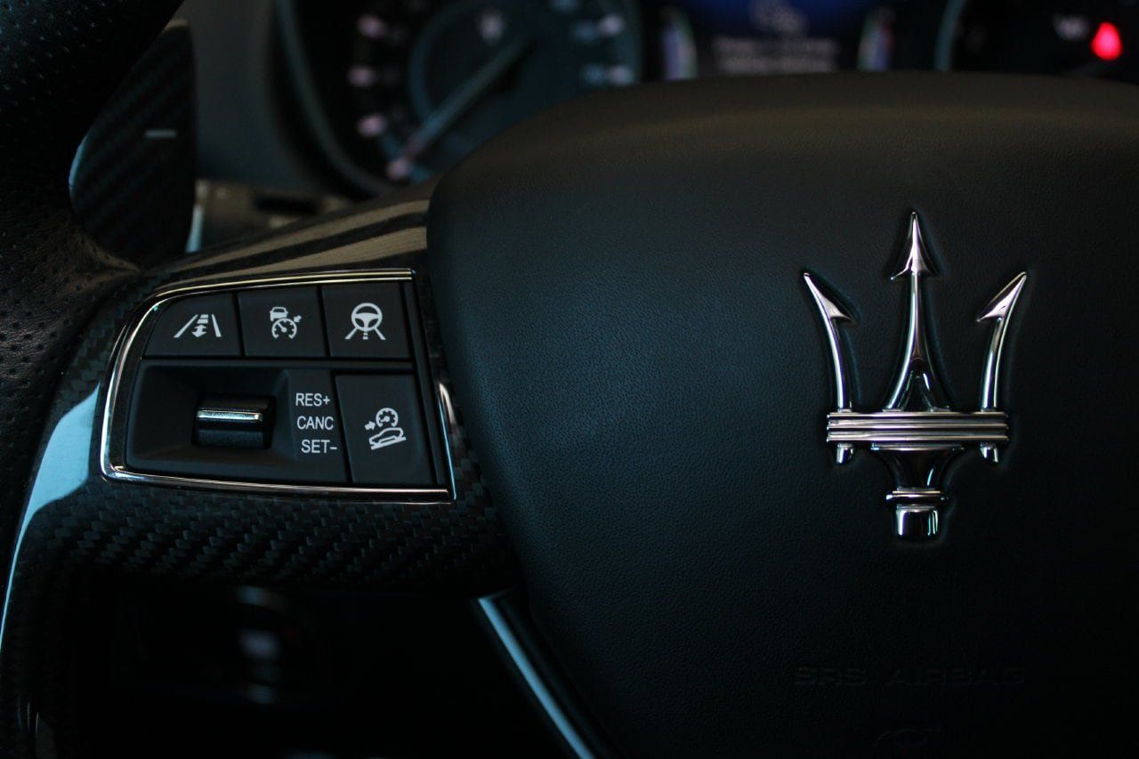 Used 2019 Maserati Levante GTS AWD/4WD image 31