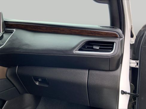Used 2021 Chevrolet Tahoe High Country RWD image 18