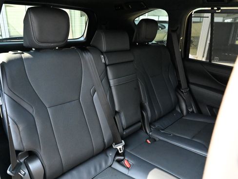 Used 2025 Lexus LX 600 4WD w/ Accessory Package (2T) image 53