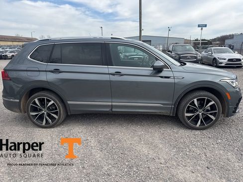 Used 2022 Volkswagen Tiguan SEL R-Line image 6