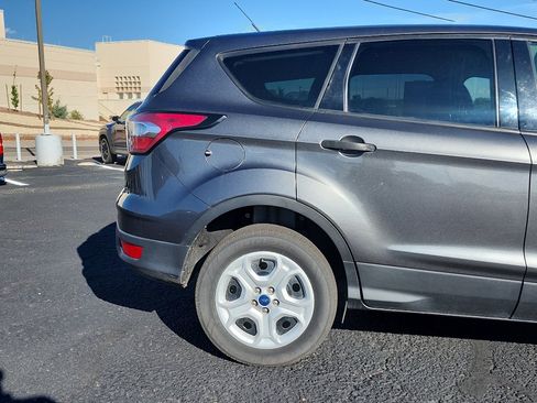Used 2017 Ford Escape S FWD image 5