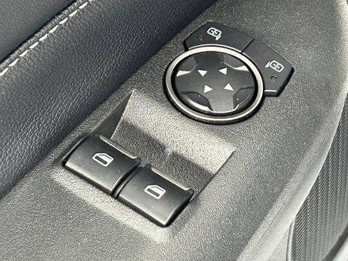 Used 2022 Ford Mustang Shelby GT500 w/ Technology Package image 33