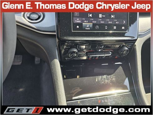 Used 2023 Jeep Grand Cherokee Altitude RWD image 18