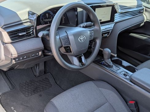Used 2026 Toyota Camry LE FWD image 14