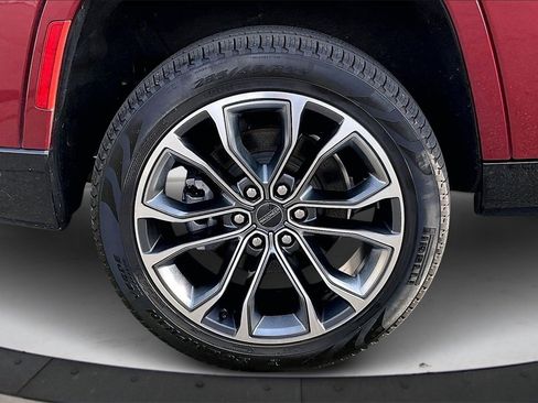 Used 2024 Jeep Grand Wagoneer Series III w/ HD Trailer Tow Package image 39