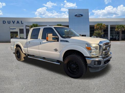 Used 2016 Ford F250 Lariat w/ Lariat Ultimate Package image 2