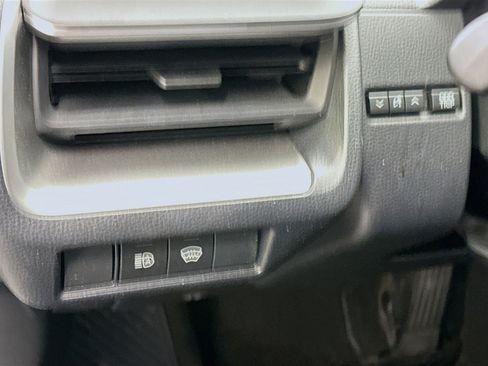 Used 2024 Toyota Prius LE image 17