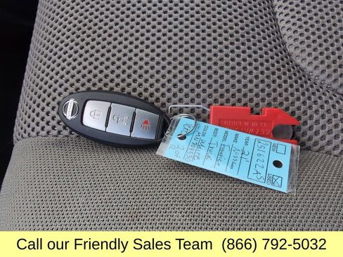 Used 2021 Nissan Frontier SV w/ Midnight Edition Floor Mats image 26