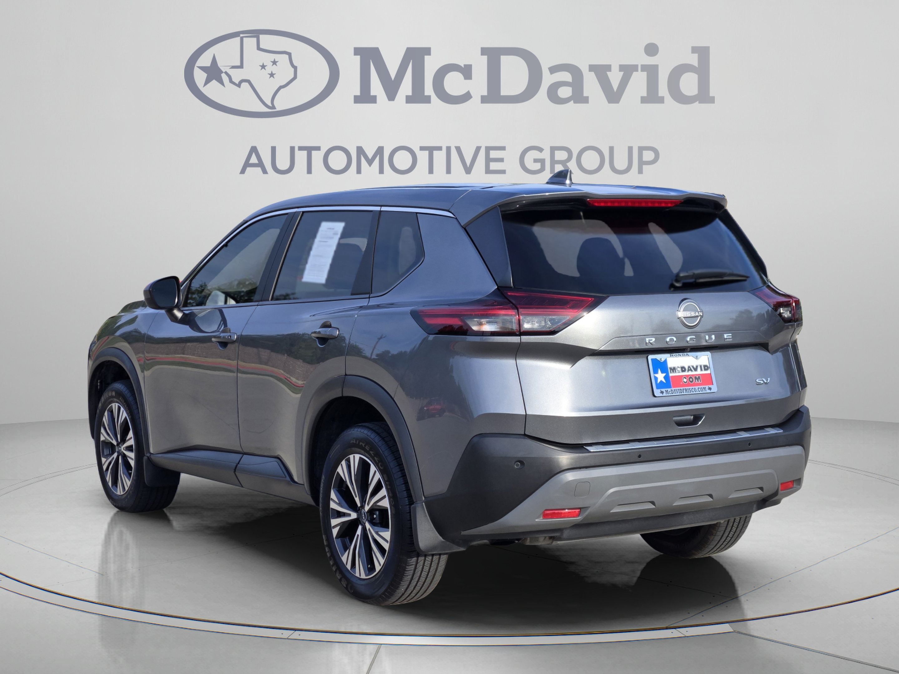Used 2023 Nissan Rogue SV FWD image 4