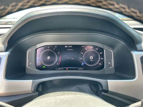 Used 2023 Volkswagen Atlas SE image 12