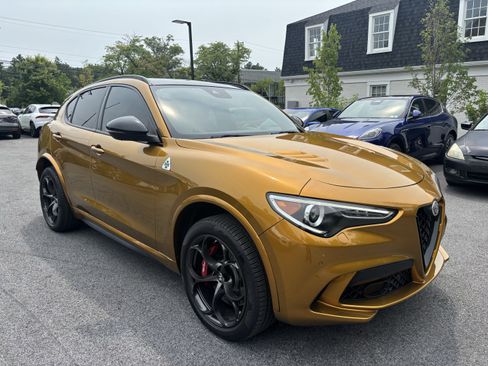 Used 2022 Alfa Romeo Stelvio Quadrifoglio w/ Active Assist Plus Package AWD/4WD image 7
