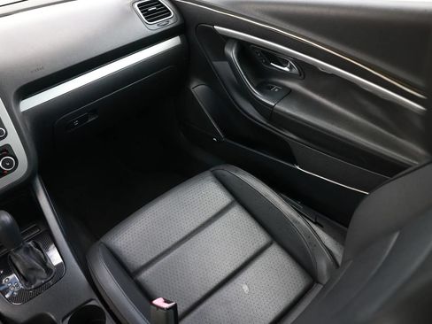 Used 2012 Volkswagen Eos Komfort FWD image 28