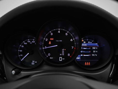 New 2026 Porsche Macan AWD/4WD image 32
