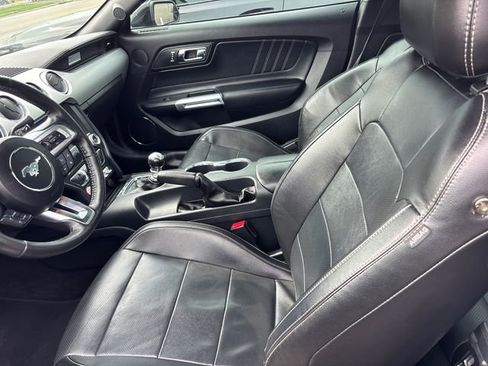 Used 2017 Ford Mustang GT Premium w/ Black Accent Package RWD image 6